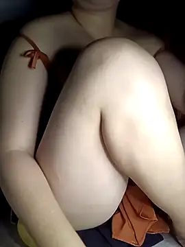 Snapshot of BigPussy178 chatting on 10.05.25 BigPussy178 online show from 10.05.25