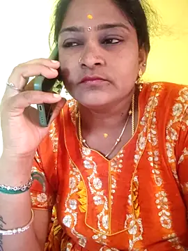 Snapshot of madavi123 chatting on 09.15.25 madavi123 online show from 09.15.25