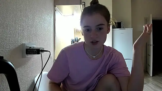 stacey  doll online show from 10.19.25