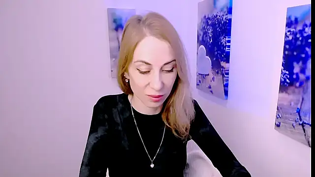 Snapshot of Create_your_own_sun chatting on 01.18.26 Create your own sun online show from 01.18.26