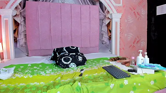 mishell lovely online show from 11.07.25