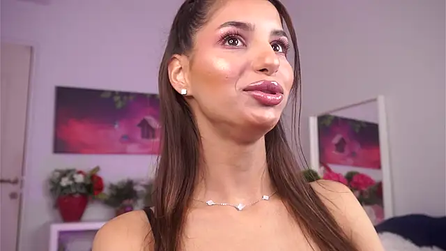 Snapshot of ZariaVera chatting on 10.01.25 ZariaVera online show from 10.01.25