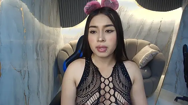 martina1 r online show from 10.20.25