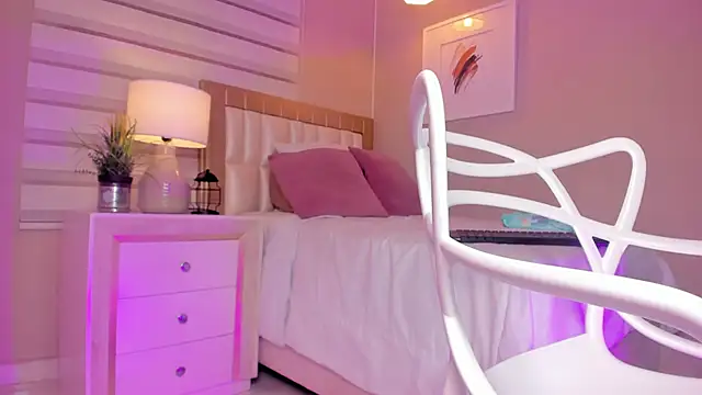  paula x online show from 09.11.25