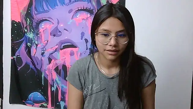 SofieLove 01 online show from 12.03.25