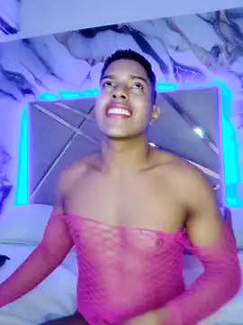 Boy-X- online show from 11.02.25