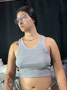 EVAH LEE  online show from 09.19.25