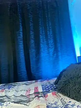 EVAH LEE  online show from 10.10.25