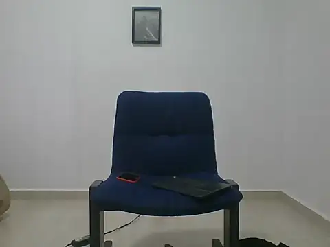 Snapshot of yissus_20_ chatting on 11.08.25 yissus 20 online show from 11.08.25