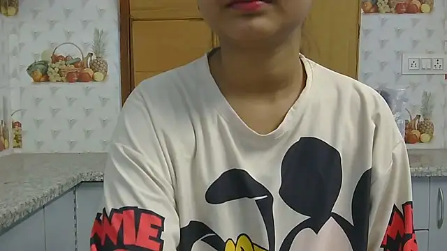 Cute-Bacchi online show from 10.21.25