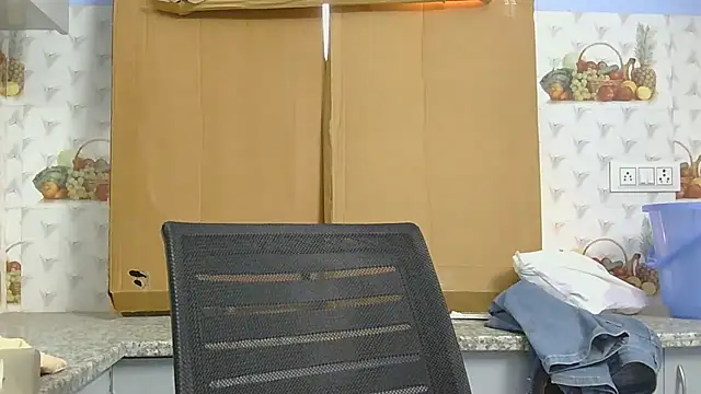 Cute-Bacchi online show from 10.24.25