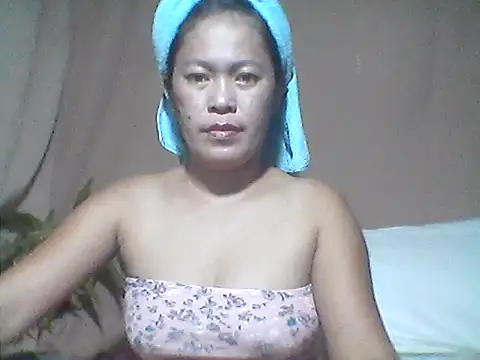 Snapshot of 66pineapple chatting on 10.13.25 66pineapple online show from 10.13.25