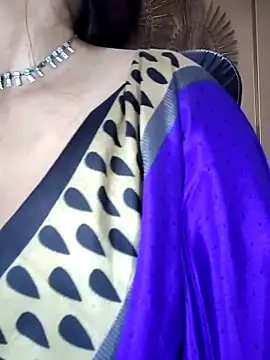 Snapshot of annanya01 chatting on 09.29.25 annanya01 online show from 09.29.25