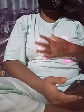 ANNA HOT111 online show from 06.17.26
