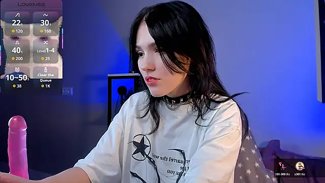 Sophie SkyAngel online show from 11.28.25