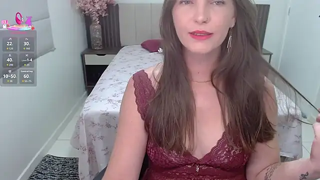 Karlacasada online show from 10.18.25