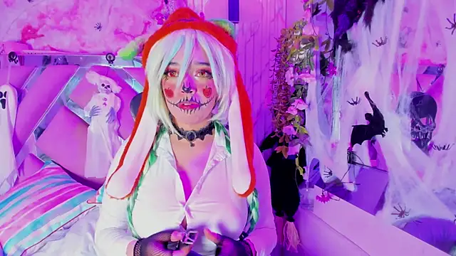 Snapshot of Akane_Hikari_ chatting on 11.01.25 Akane Hikari online show from 11.01.25