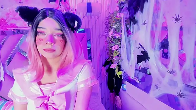 Snapshot of Akane_Hikari_ chatting on 11.06.25 Akane Hikari online show from 11.06.25