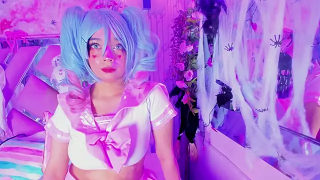 Snapshot of Akane_Hikari_ chatting on 11.18.25 Akane Hikari online show from 11.18.25