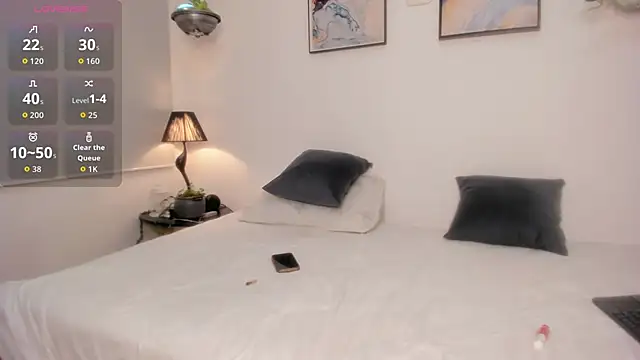 MiaCoopper online show from 10.09.25