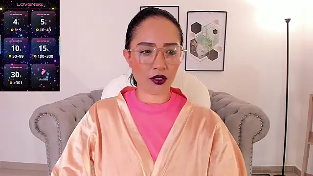 Sharon breezee online show from 12.17.25