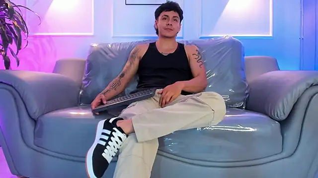 Leo santoro online show from 03.25.26