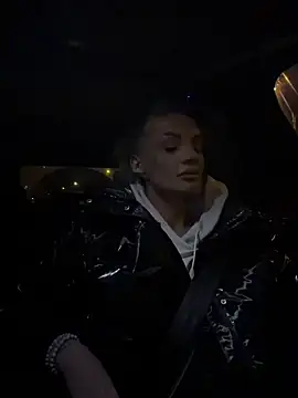 BOO D online show from 12.21.25