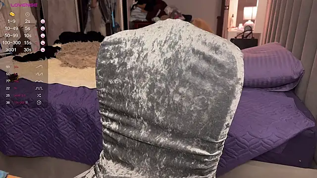 emily is here  online show from 11.28.25