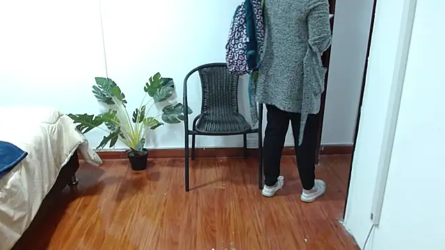 LilyCutee  online show from 10.02.25