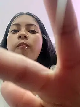 LilyCutee  online show from 10.09.25