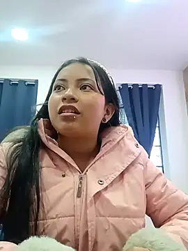 LilyCutee  online show from 10.12.25