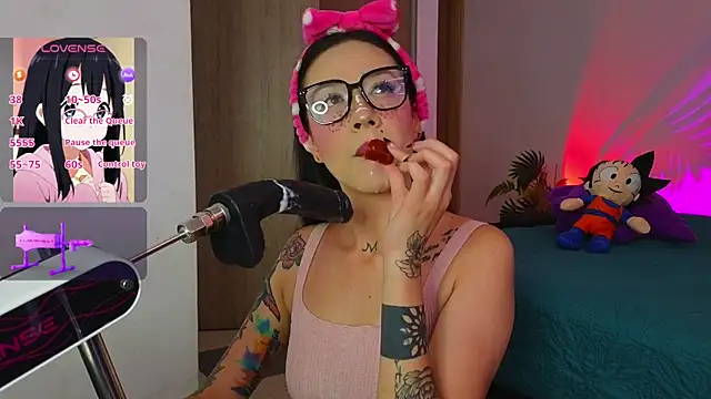 Snapshot of ValentinaBianchi chatting on 09.22.25 ValentinaBianchi online show from 09.22.25