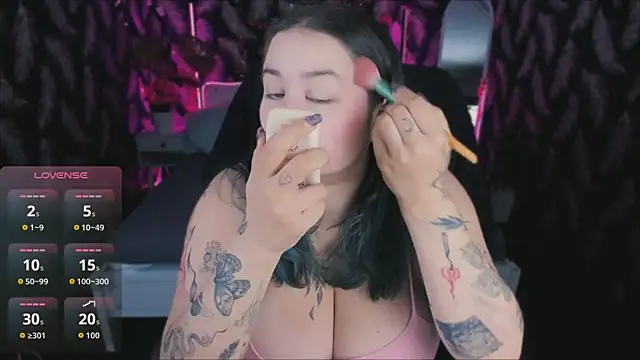 Mira Fyre online show from 09.21.25