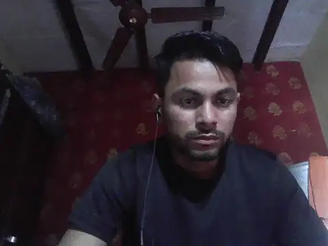 Snapshot of ursdreamperson chatting on 10.25.25 ursdreamperson online show from 10.25.25