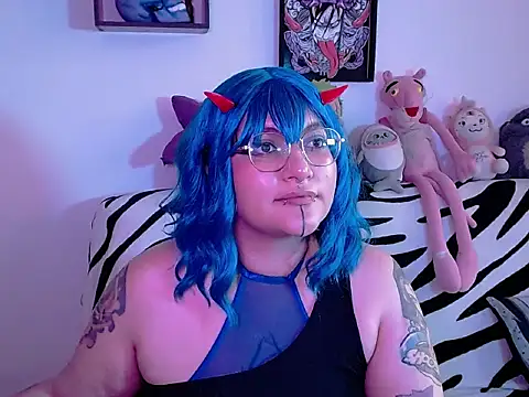 Snapshot of XxGreenGoodxX chatting on 09.16.25 XxGreenGoodxX online show from 09.16.25