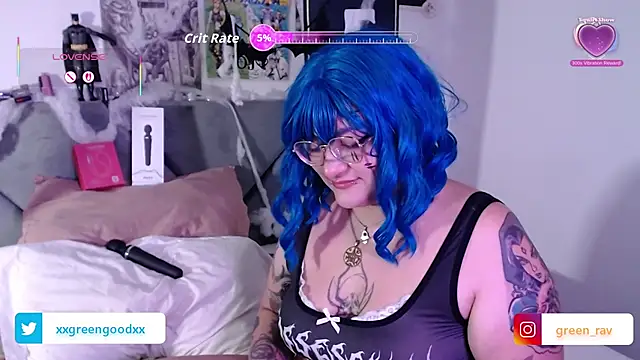 Snapshot of XxGreenGoodxX chatting on 10.26.25 XxGreenGoodxX online show from 10.26.25