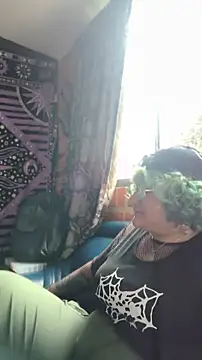 XxGreenGoodxX online show from 05.14.26