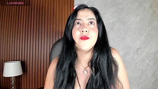 Snapshot of _Cris_Spicy_ chatting on 09.26.25  Cris Spicy  online show from 09.26.25