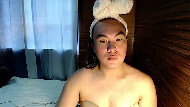 asianayumi online show from 10.10.25