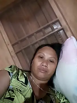 Snapshot of Bibilenu chatting on 09.27.25 Bibilenu online show from 09.27.25