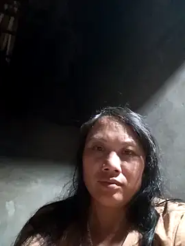 Snapshot of Bibilenu chatting on 10.24.25 Bibilenu online show from 10.24.25