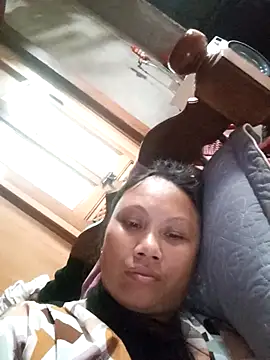 Snapshot of Bibilenu chatting on 10.26.25 Bibilenu online show from 10.26.25