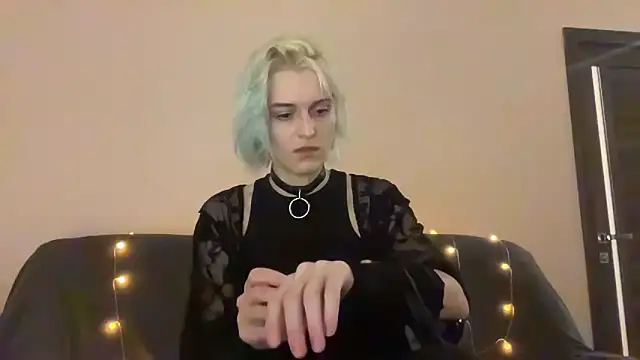 Snapshot of Lea_Elfie chatting on 03.28.26 Lea Elfie online show from 03.28.26
