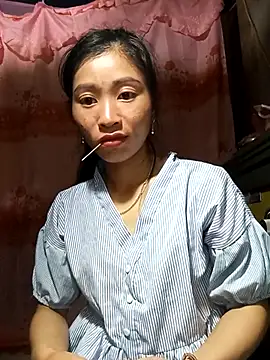 Phuongphuongg online show from 10.03.25