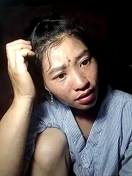 Phuongphuongg online show from 10.14.25