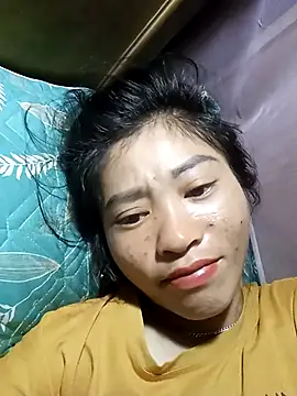 Phuongphuongg online show from 10.28.25