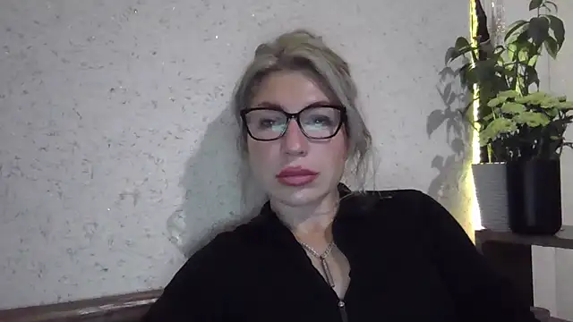 fox red lady7 online show from 11.27.25