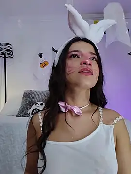 LUNAA    online show from 10.21.25