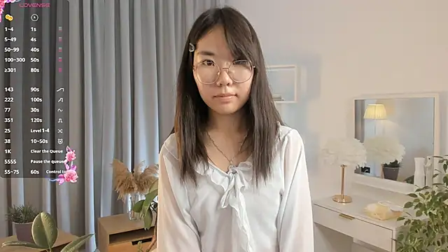 UdelaDodson online show from 09.13.25