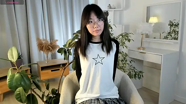 UdelaDodson online show from 10.12.25